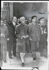 1955 Press Photo India's Jawaharlal Nehru and officials go sightseeing in Moscow picture