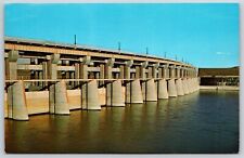 Postcard Fort Peck Dam & Reservoir Spillway, Fort Peck, Montana Unposted picture