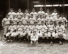 1928 CLEVELAND INDIANS TEAM PHOTO (224-K picture