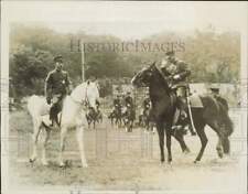 1933 Press Photo Emperor Hirohito arrives at the riding tournament in Tokyo picture