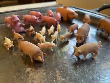 Lot Of 24 Vintage  Little Plastic Pigs 🐖 🐷🐖🐷 picture