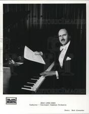 1992 Press Photo Jesus Lopez-Cobos Conductor Cincinnati Symphony Orchestra picture