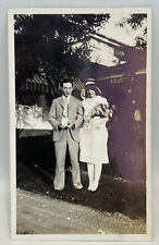 Vtg 1928 Snapshot Photo Just Married Honeymoon Bound Couple Hat Bouquet picture