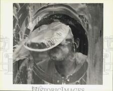 1989 Press Photo Nurse Jean Youngblood gets pie faced at Chateau Living Center picture