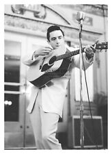 JOHHNY CASH AT A CONCERT PLAYING GUITAR 5X7 B&W PHOTO picture