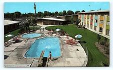 SACRAMENTO, CA California ~ c1960s  Roadside CARAVAN INN ~ Pool Postcard picture
