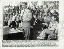 1956 Press Photo Gamal Abdel Nasser addresses Air Force cadets at Bilbeis. picture