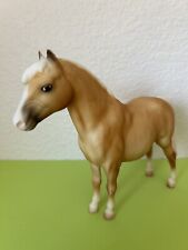 Breyer Traditional Shetland Pony - Palomino Pine #944 with Tri-Eyes picture