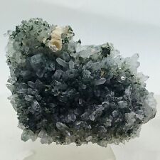 Green chlorite quartz crystal cluster small chlorine quartz cluster Green Quartz picture