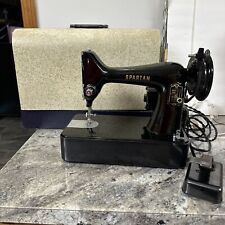 Singer Spartan vtg Simanco Heavy Duty Sewing Machine &wood case 192K Canada exc picture