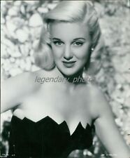 1952 Portrait of Actress Jan Sterling Original News Service Photo picture