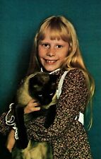 Amy Carter & Siamese Cat Daughter Of Jimmy & Rosalynn Carter Postcard  picture