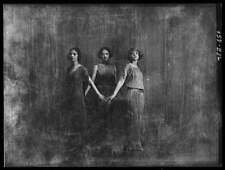 Isadora Duncan dancers,photograph,women,necks,hair,performers,Arnold Genthe,1915 picture