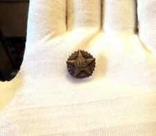 Vintage WWI WW1 Bronze Tone Metal U.S. Star & Wreath Military Soldier Stud Pin picture