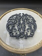 1950 Virginia Metalcrafters Colonial Williamsburg Cypher 6” Trivet CW10-14 LN picture