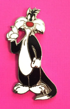 Vintage 90's  WB  Looney Tunes Sylvester the Cat Metal Pin 1.5 inches tall picture
