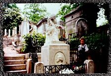 PERE LACHAISE CEMETERY PARIS FRANCE PHOTO 1993 CRYING at FREDERIC CHOPIN Grave picture