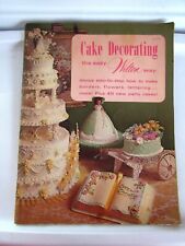 CAKE DECORATING the Easy WILTON WAY BOOKLET 1971 VINTAGE  picture
