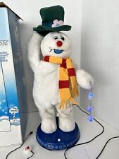 2004 Gemmy Spinning Snowflake Frosty The Snowman Animated Dancing w/ Box picture