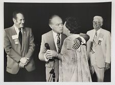 1981 Bob Hope Woman Kissing Chicago IL Fraternal Order Eagles FOE Vtg Photo picture
