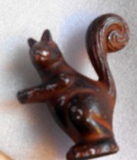 AWESOME VINTAGE BUSHY TAIL Painted METAL SITTING SQUIRREL FIGURINE 3 