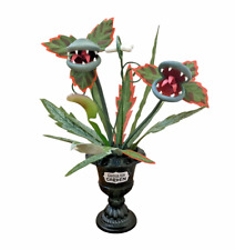 Hyde & EEK 18” Venus Flytrap Creepy Ghoulish Garden Planter 2020 Halloween Decor picture