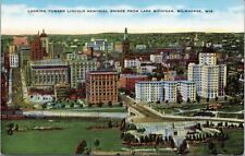 postcard Milwaukee, Wisconsin - Looking toward Lincoln Memorial Bridge from Lake picture