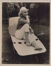 Shirley Eaton (1960s) ❤ Bombshell Alluring Pose Original Vintage Photo K 136 picture