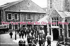 WI 1530 - Workmen Leaving THE GWR Works, Swindon, Wiltshire 1928 picture