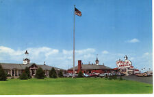 Vintage Postcard WY Little America Travel Center Old Cars-556 picture