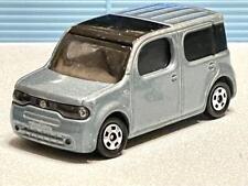 Tomica Nissan Cube picture
