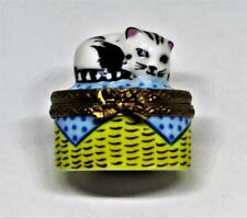 LIMOGES FRANCE BOX ~ KITTEN ON A WICKER BASKET ~ KITTY ~ CAT ~ MOUSE ~PEINT MAIN picture