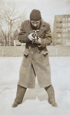 ORIGINAL  PHOTOGRAPHER OUTDOOR SELF PORTRAIT IN BROOKLYN NY 1942 PHOTOGRAPH picture
