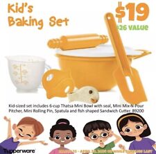TUPPERWARE - KID'S BAKING SET - Play or Real - Mini Version of Classic Favorites picture