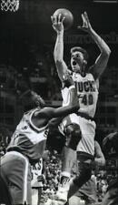 1994 Press Photo Frank Brickowski is fouled by Seattle's Nate McMillan picture