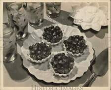 1948 Press Photo Table set with a refreshing summertime dessert - nei21527 picture