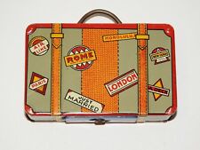 LOUIS MARX CO. VINTAGE SUITCASE TIN COIN BANK GREAT LITHOGRAPHS LABELS OF WORLD picture