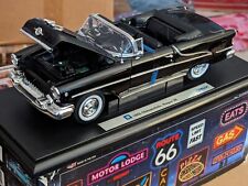 BOLD 1:18 WELLY 1955 OLDS SUPER 88 FEATURES OPEN VIEW DESCRIPTION BOX/STAND TOO picture