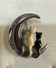 3 Cats  On The Crescent Moon Cute Silver Played & Enamel Brooch picture