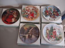 LOT OF 13~VINTAGE  AVON CHRISTMAS SERIES PLATES 22K Gold~1975-1976 & 1985-1995 picture