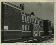 1973 Press Photo Van Rensselaer Grade School, Washington Avenue, Rensselaer, NY picture
