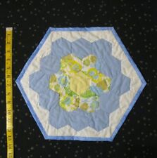 Vtg Cutter quilt table mat Flower Garden hexagon 15