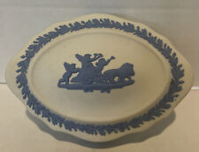 Wedgwood Jasperware Reverse Blue On White Lidded Trinket Box With Cherubs Scene picture