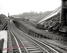 Photograph of the 1933 Crescent Limited Train  Wreck / Accident   8x10 picture