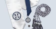 Psi Chi The International Honor Society in Psychology Graduation Regalia Bundle picture