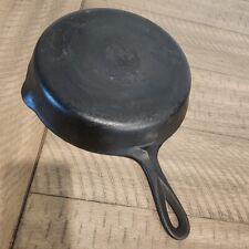Vintage Griswold Cast Iron Skillet 704 Small logo picture