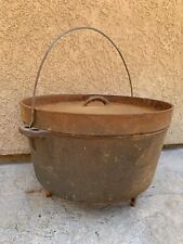 Vintage Large Cast Iron Campfire Oven #14 With lid Very Heavy picture