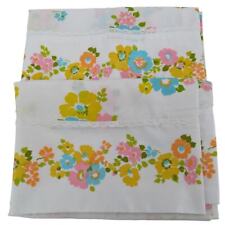 Vintage 1970's FASHION MANOR JCPenney Percale Pillowcase Set with Flower Bouquet picture