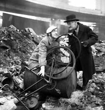 Sight That Will Please Steptoe Fans - Harry H Corbett And Wilf- 1970 Old Photo picture