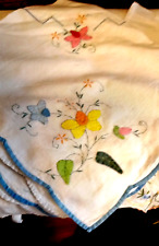 VTG SMALL EMBROIDERED & APPLIQUE FLORAL DESIGN ON 28 INCH SQUARE TABLE CLOTH picture